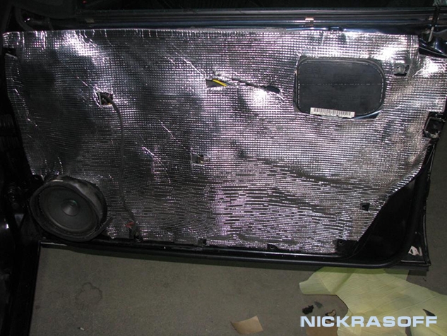 Шумоизоляция салона автомобиля Мерседес Бенц Шумоизоляция салона автомобиля Мерседес Бенц